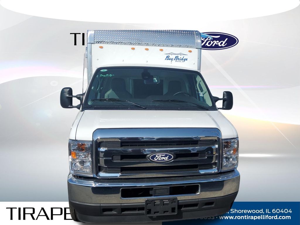 New 2026 Ford E-350 - photo 2