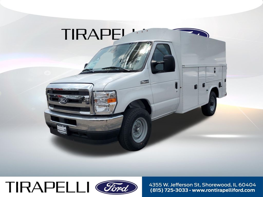 New 2027 Ford E-350 - photo 1