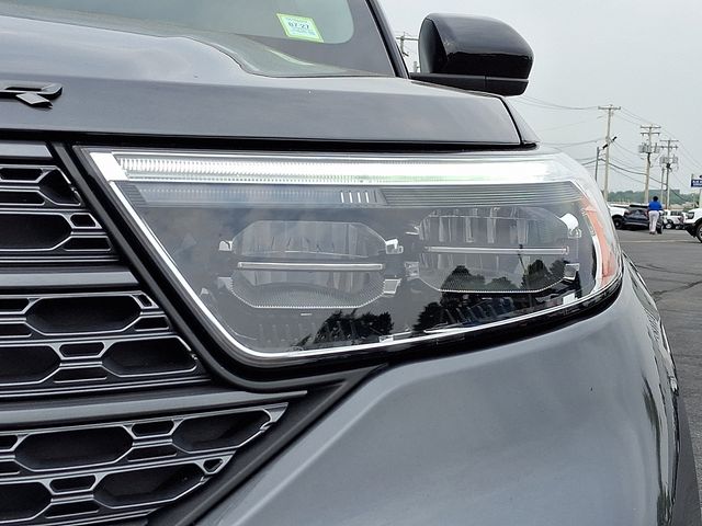 Used 2023 Ford Explorer XLT - photo 9