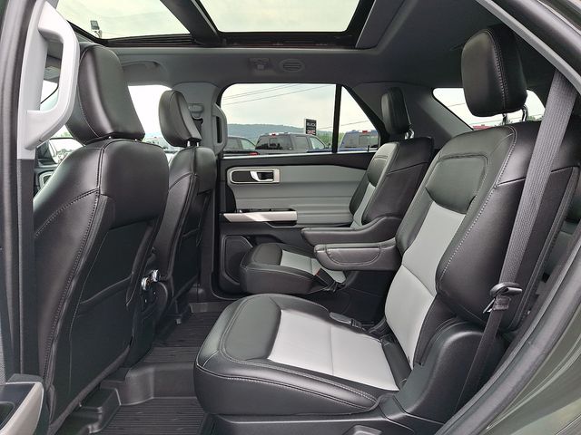 Used 2022 Ford Explorer XLT - photo 10