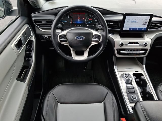 Used 2022 Ford Explorer XLT - photo 13