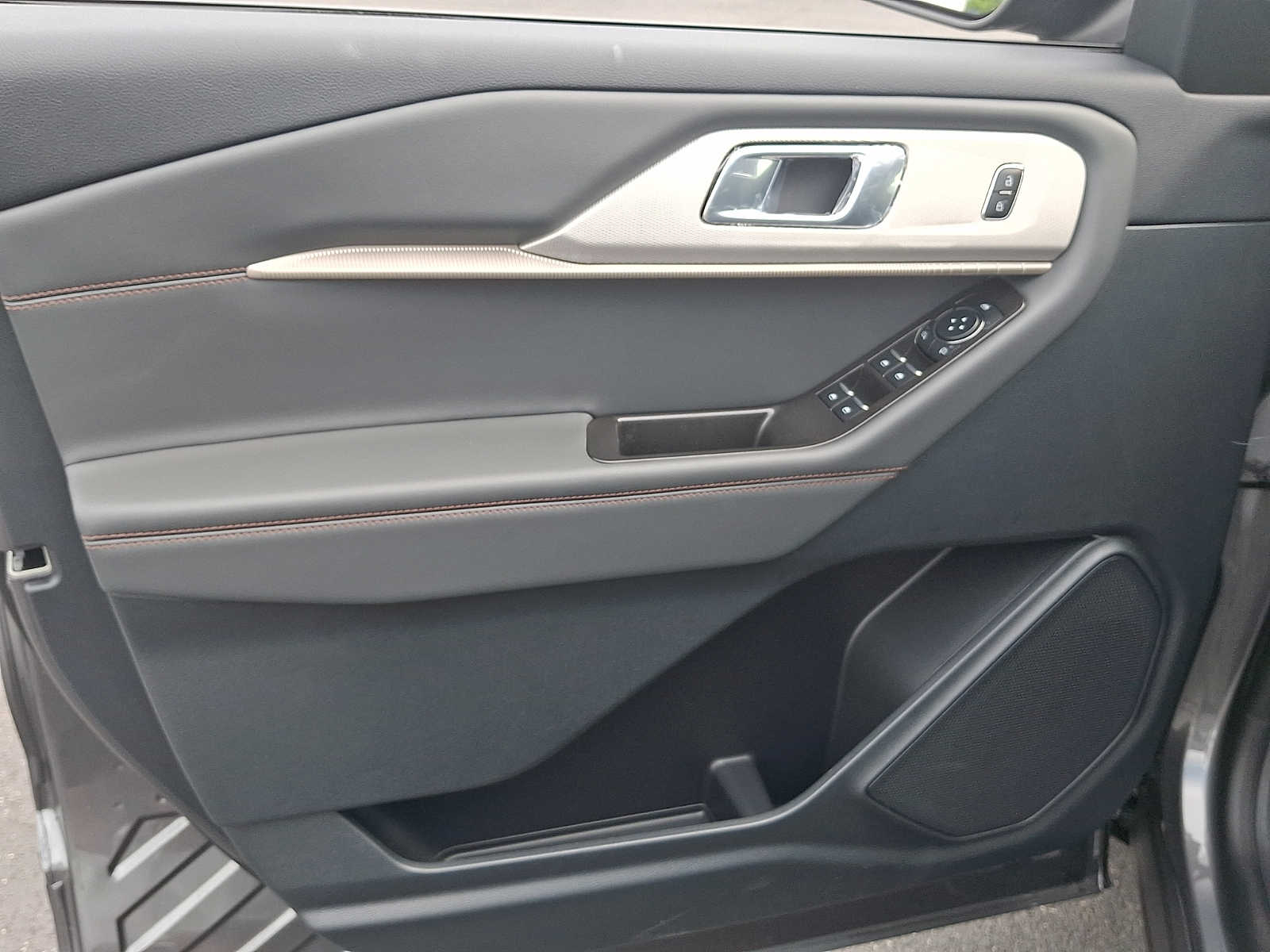 New 2026 Ford Explorer ACTIV - photo 10