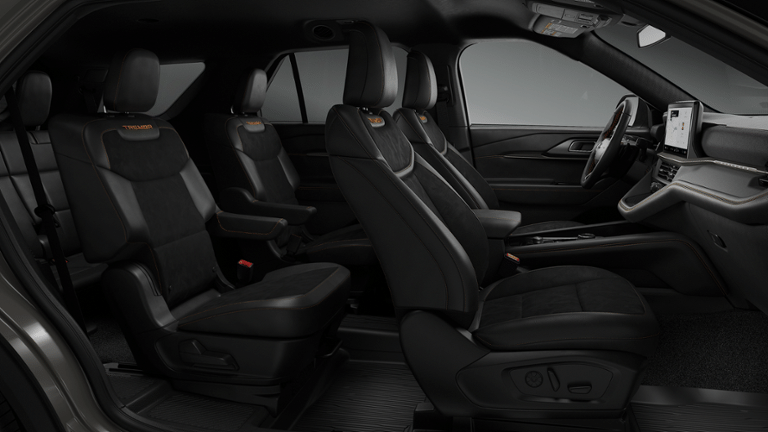 New 2026 Ford Explorer - photo 2