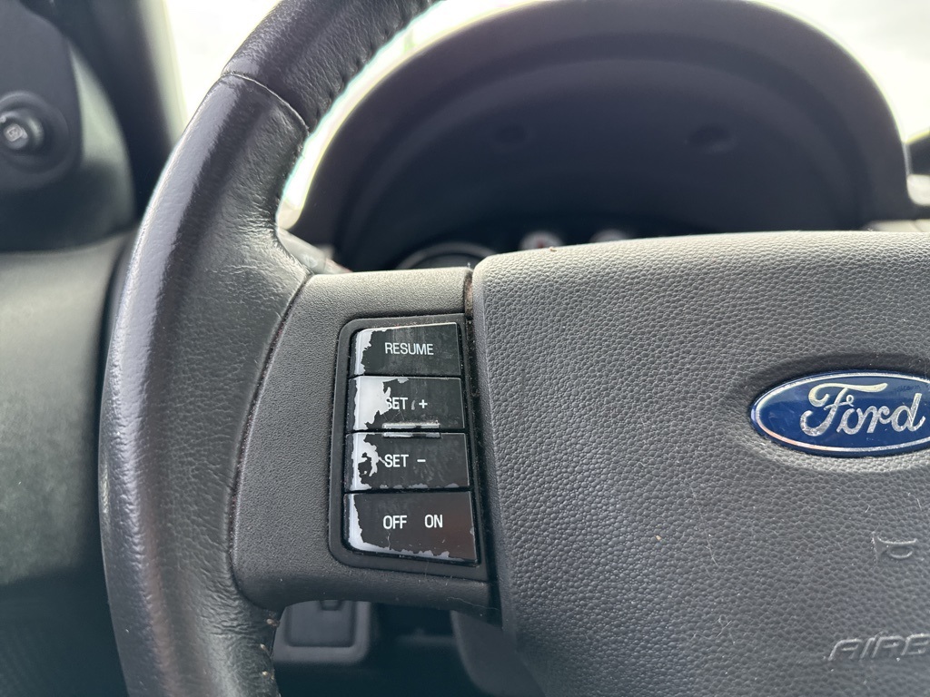 Used 2011 Ford Focus SES - photo 17
