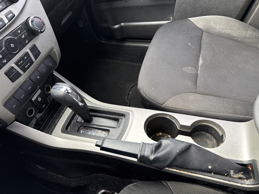 Used 2011 Ford Focus SES - photo 24