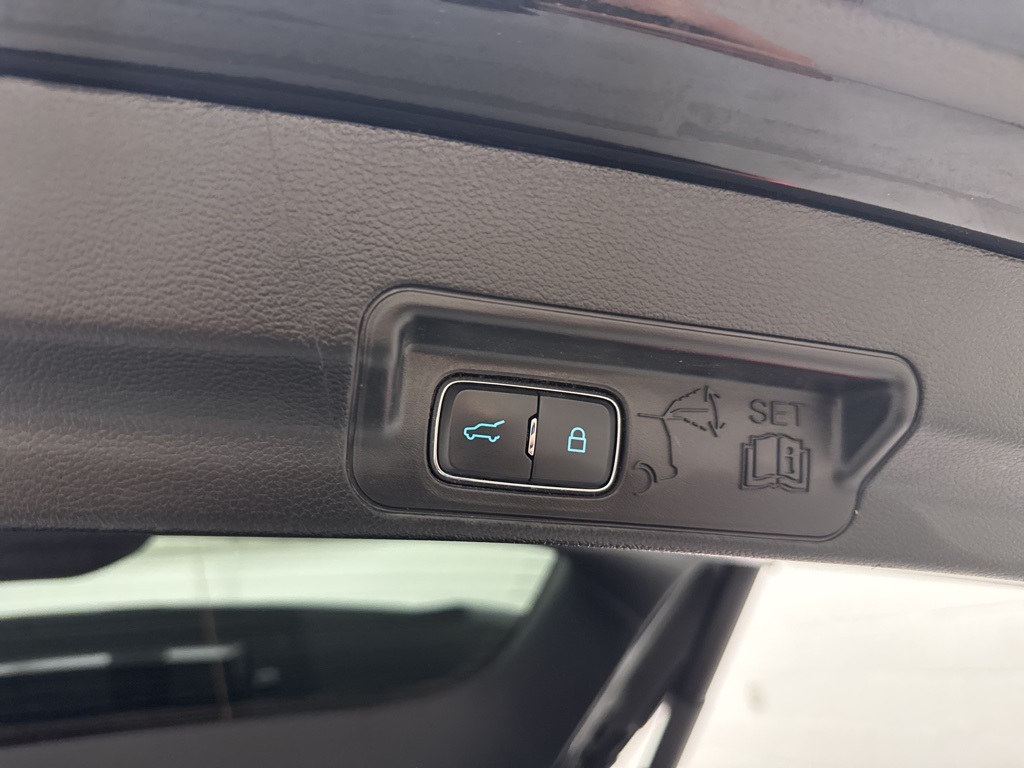 Used 2022 Ford Explorer XLT 4WD SUV - photo 15