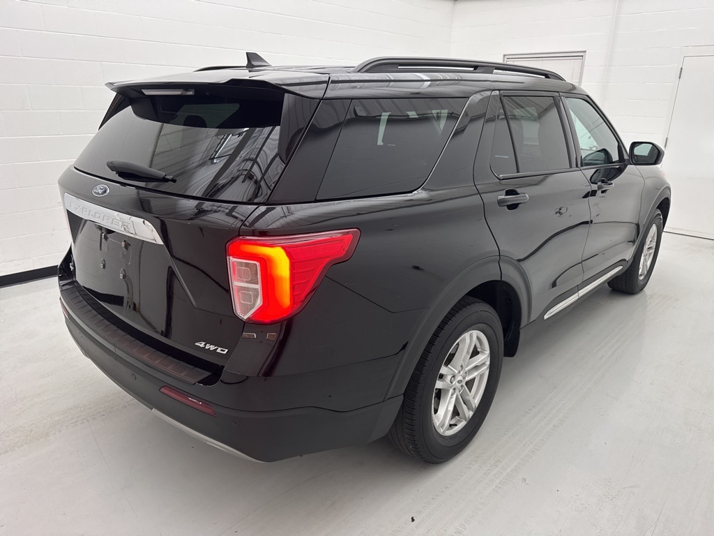 Used 2022 Ford Explorer XLT 4WD SUV - photo 16