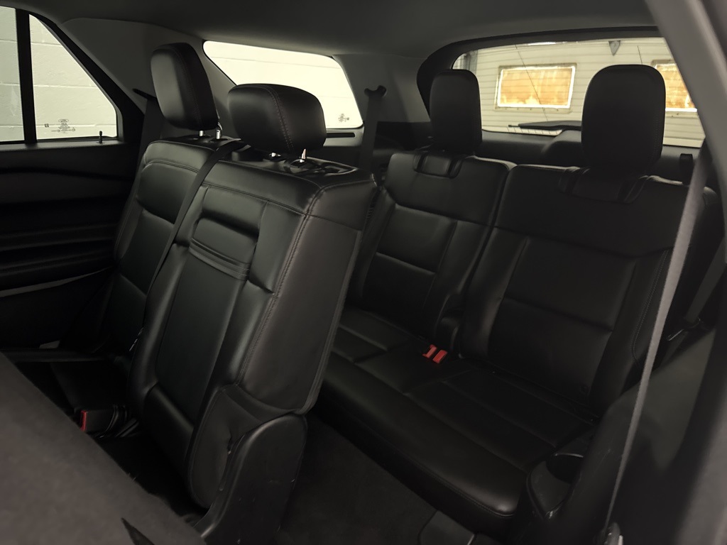 Used 2022 Ford Explorer XLT 4WD SUV - photo 45