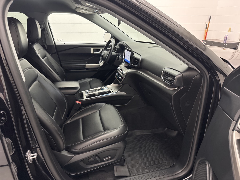 Used 2022 Ford Explorer XLT 4WD SUV - photo 49