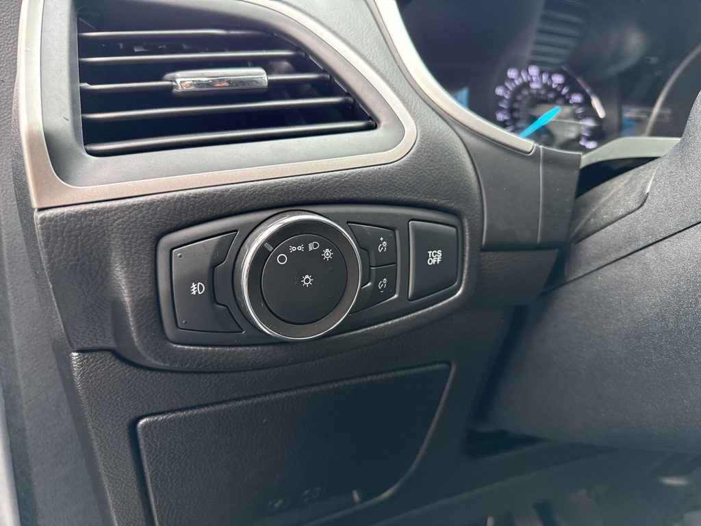 Used 2021 Ford Edge SEL SUV - photo 14