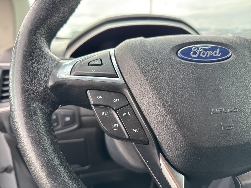Used 2021 Ford Edge SEL SUV - photo 15