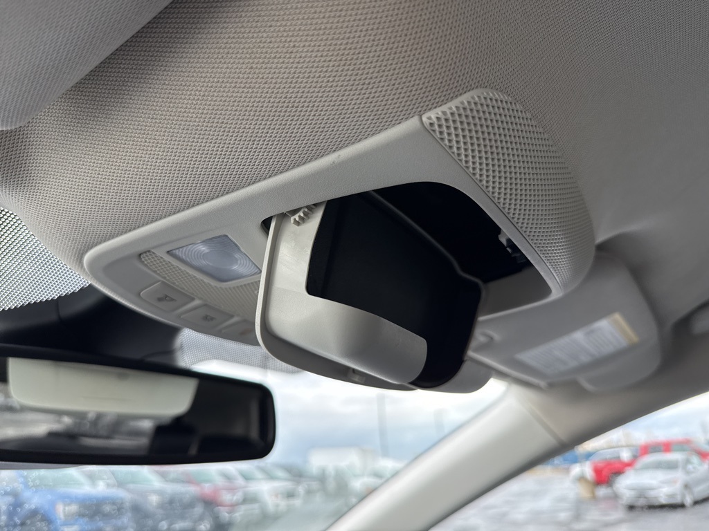 Used 2021 Ford Edge SEL SUV - photo 20