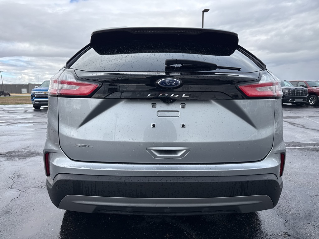Used 2021 Ford Edge SEL SUV - photo 8