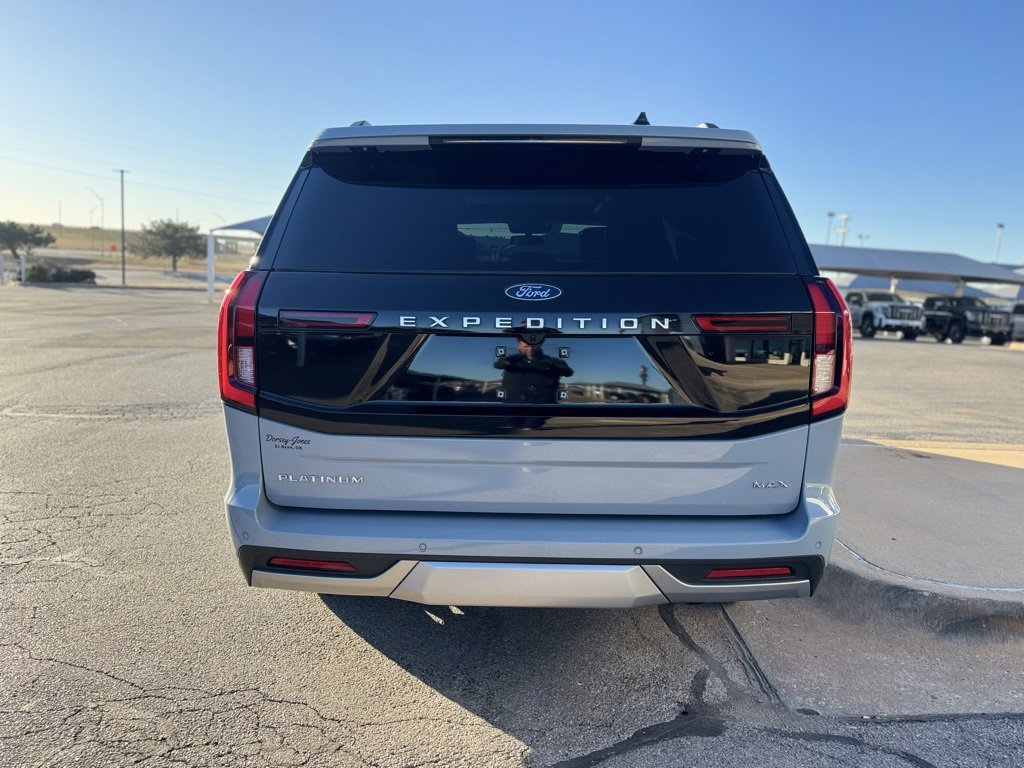 Used 2025 Ford Expedition MAX Platinum - photo 5