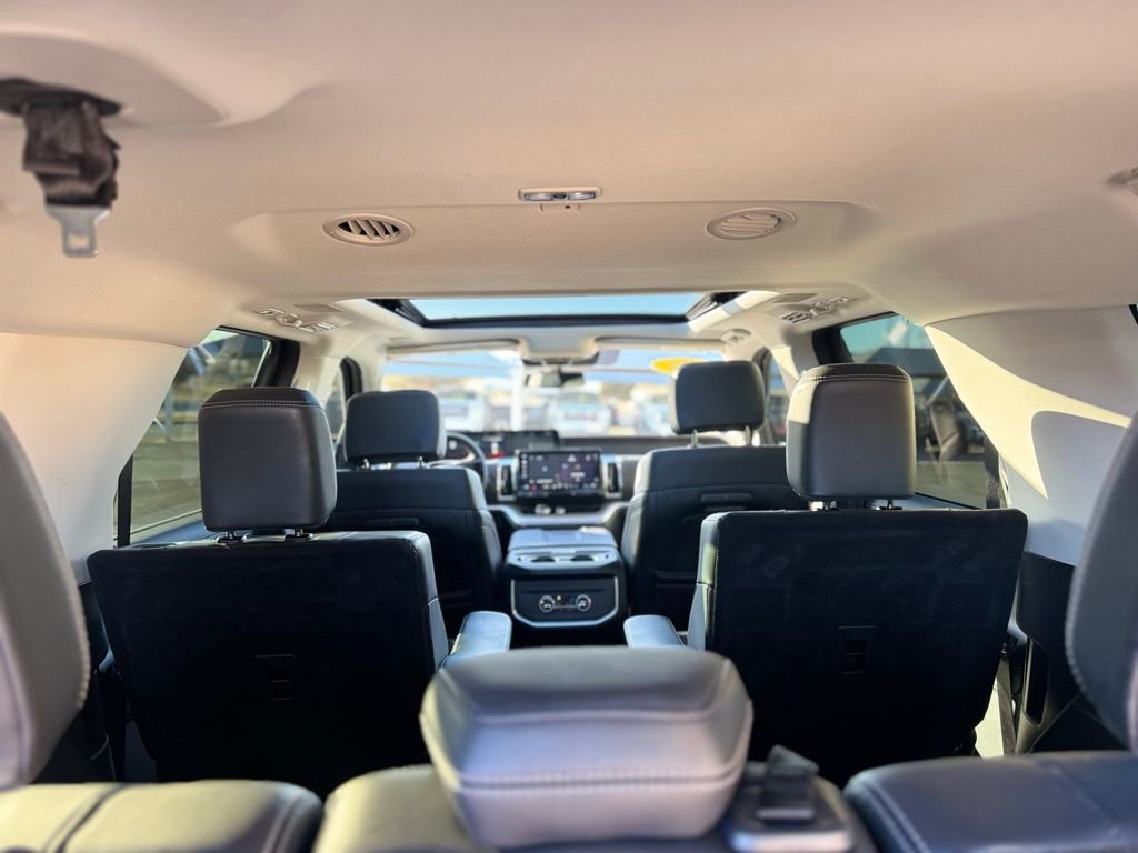 Used 2025 Ford Expedition MAX Platinum - photo 8