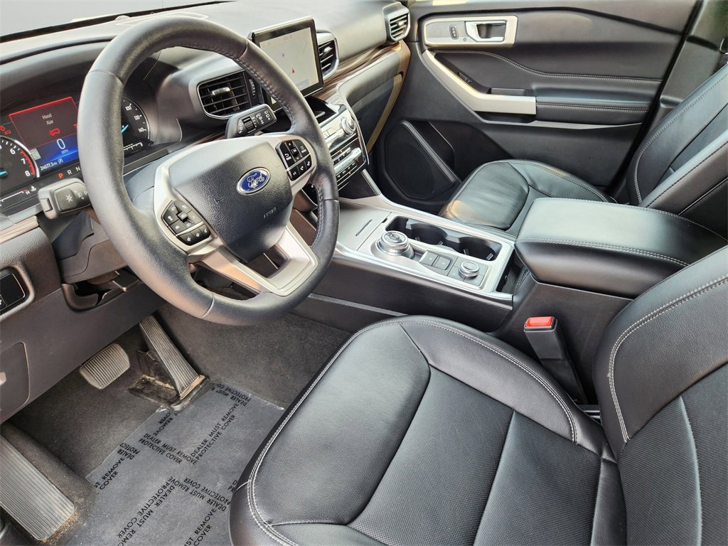 Used 2024 Ford Explorer Limited - photo 6