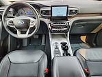 Used 2024 Ford Explorer Limited thumbnail 9