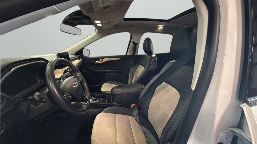Used 2022 Ford Escape Titanium - photo 13