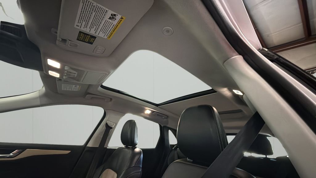 Used 2022 Ford Escape Titanium - photo 14