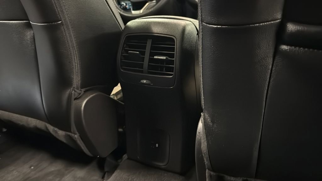 Used 2022 Ford Escape Titanium - photo 16