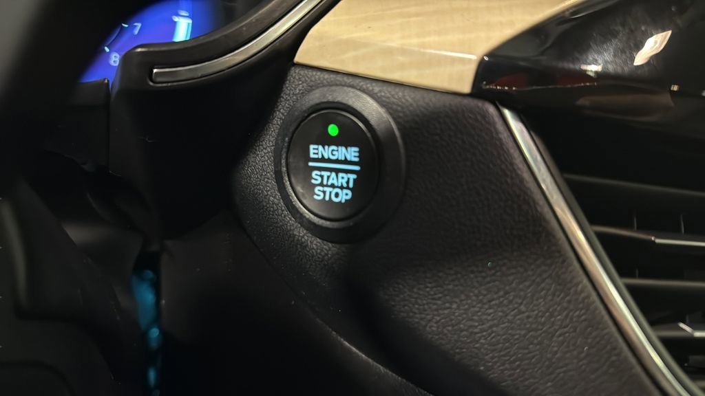 Used 2022 Ford Escape Titanium - photo 20
