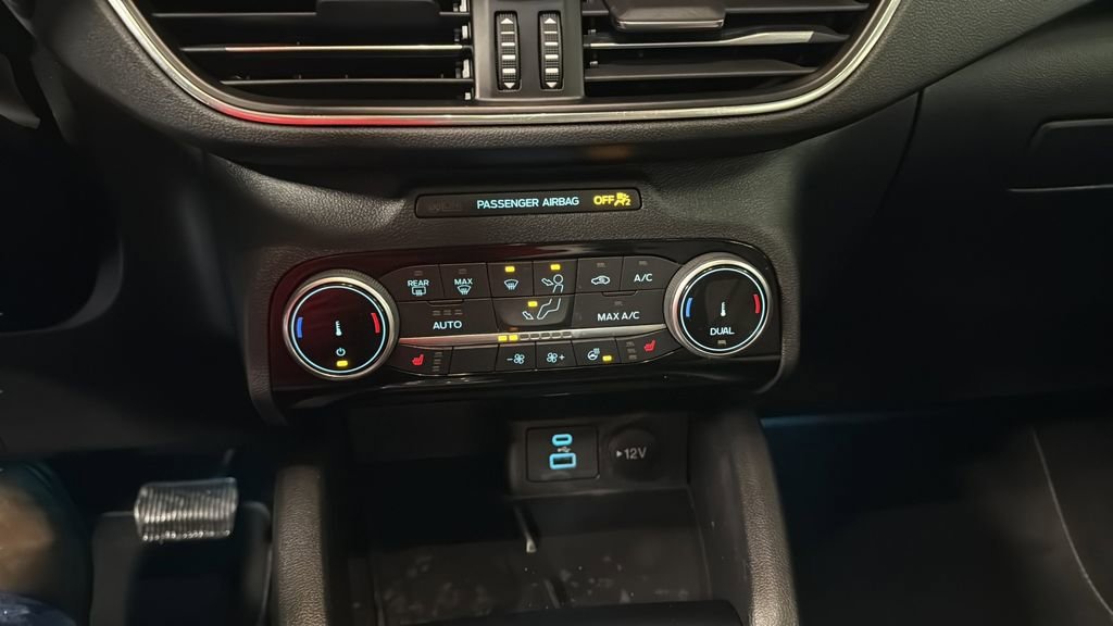 Used 2022 Ford Escape Titanium - photo 27