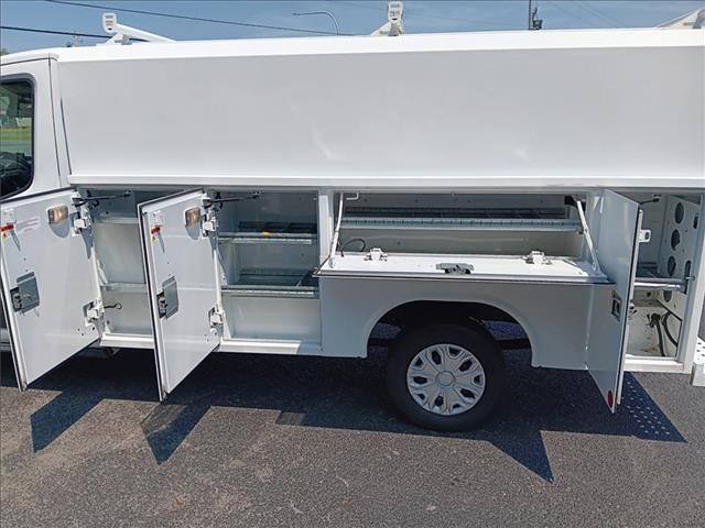 Used 2016 Ford Transit 250 Cutaway - photo 4