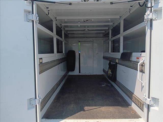 Used 2016 Ford Transit 250 Cutaway - photo 6