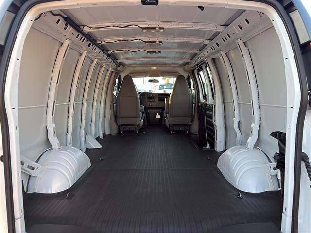 New 2025 Chevrolet Express 3500 Empty Cargo Van - photo 12