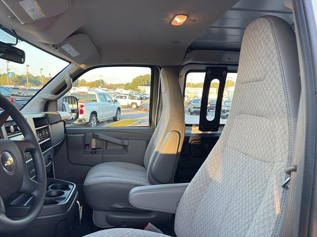 New 2025 Chevrolet Express 3500 Empty Cargo Van - photo 13