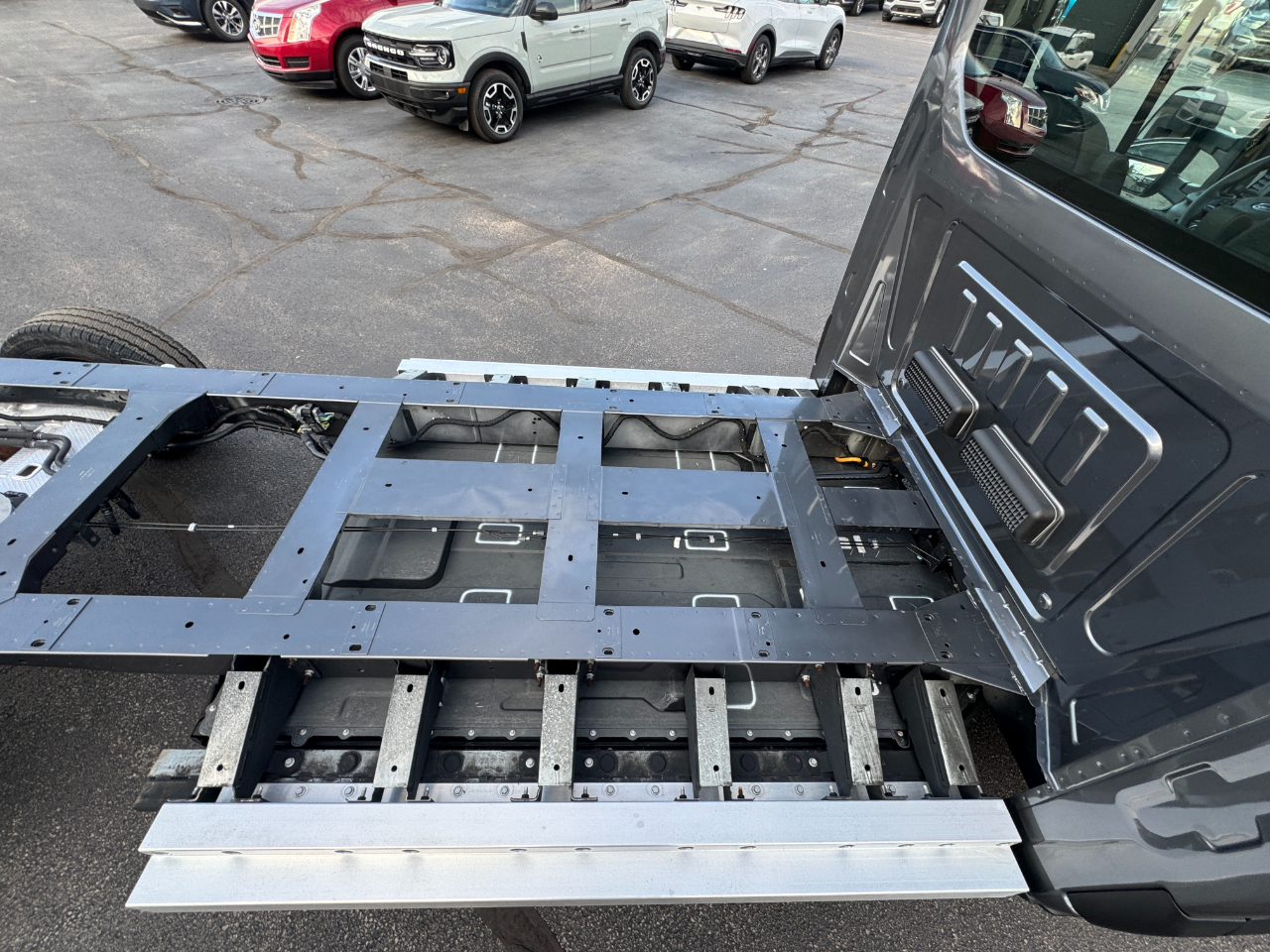 Used 2024 Ford E-Transit 350 Cab Chassis - photo 7