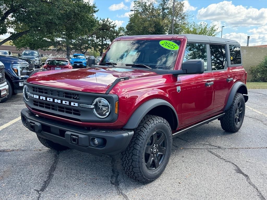 New 2025 Ford Bronco - photo 2