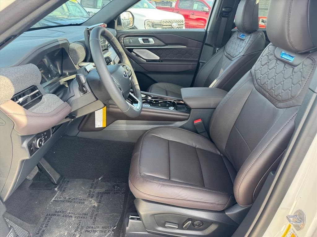 New 2026 Ford Explorer Platinum - photo 8