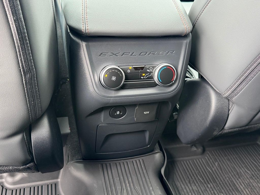 New 2026 Ford Explorer ACTIV - photo 4