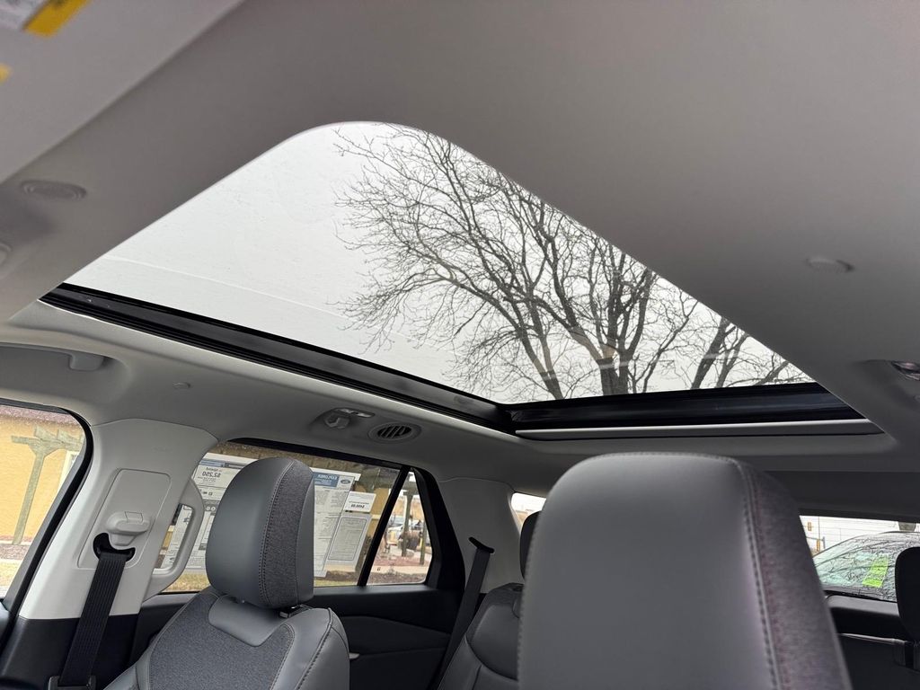 New 2026 Ford Explorer ACTIV - photo 5