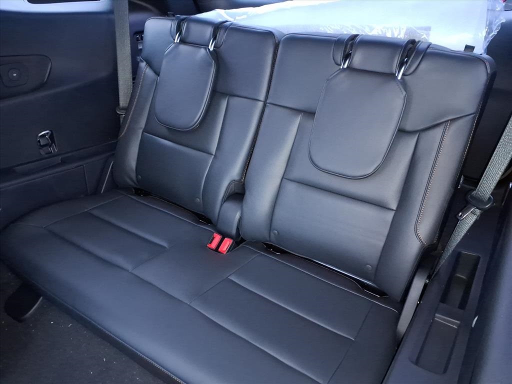 New 2026 Ford Explorer Tremor - photo 7