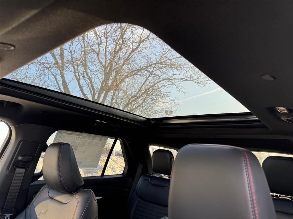New 2026 Ford Explorer ST-Line - photo 6
