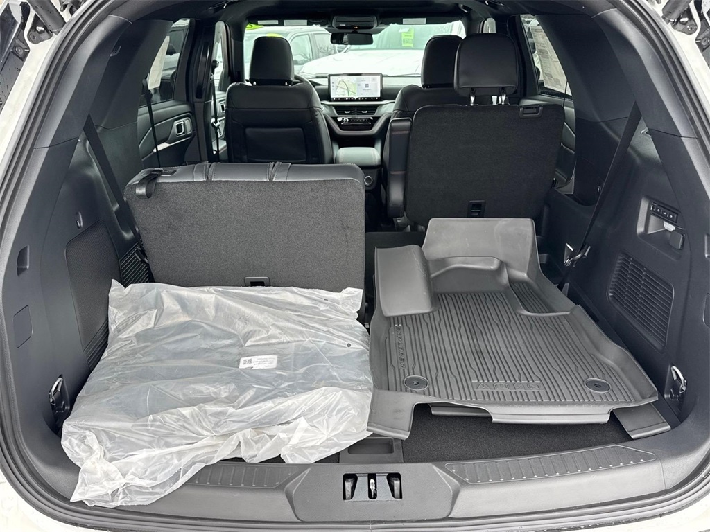 New 2026 Ford Explorer ST - photo 5
