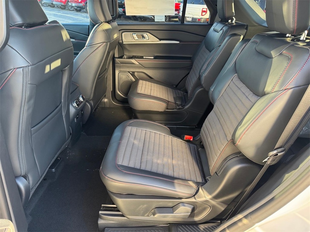 New 2026 Ford Explorer ST-Line - photo 11
