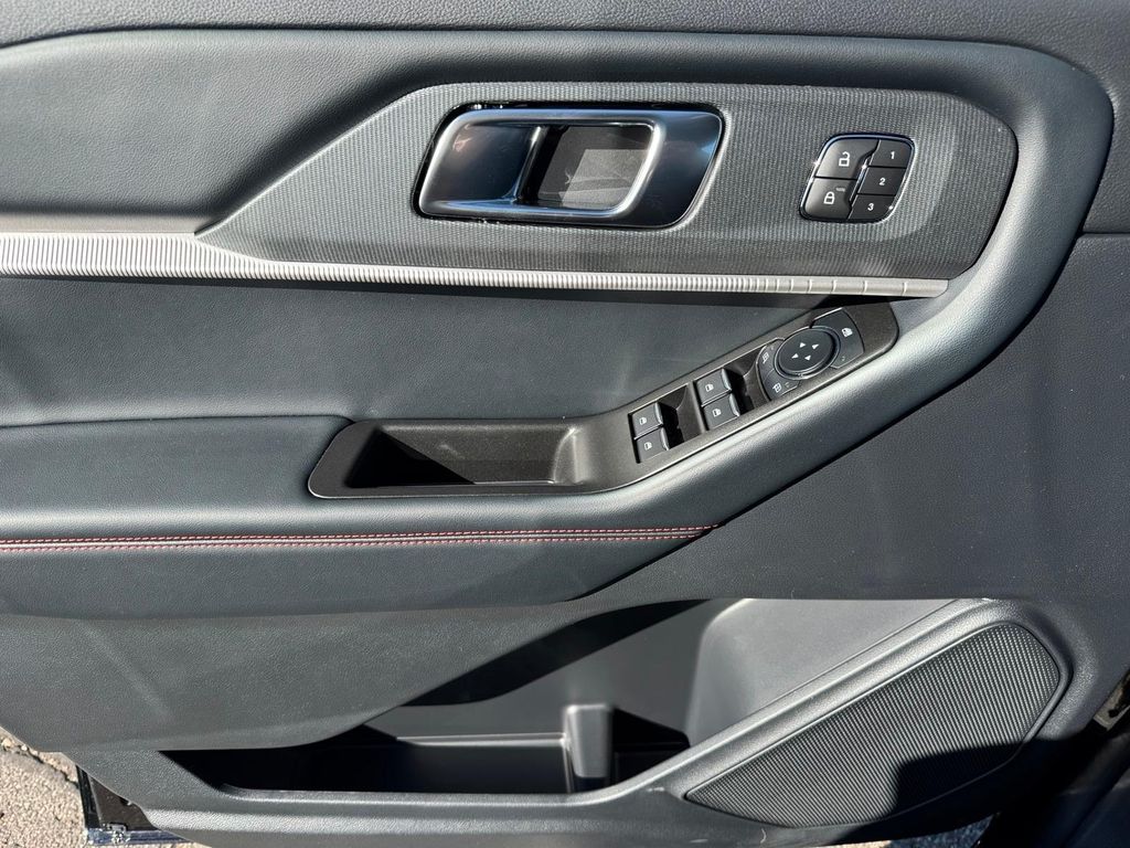 New 2026 Ford Explorer ST-Line - photo 18