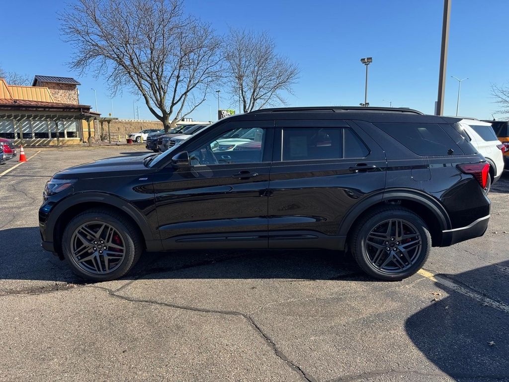 New 2026 Ford Explorer - photo 2