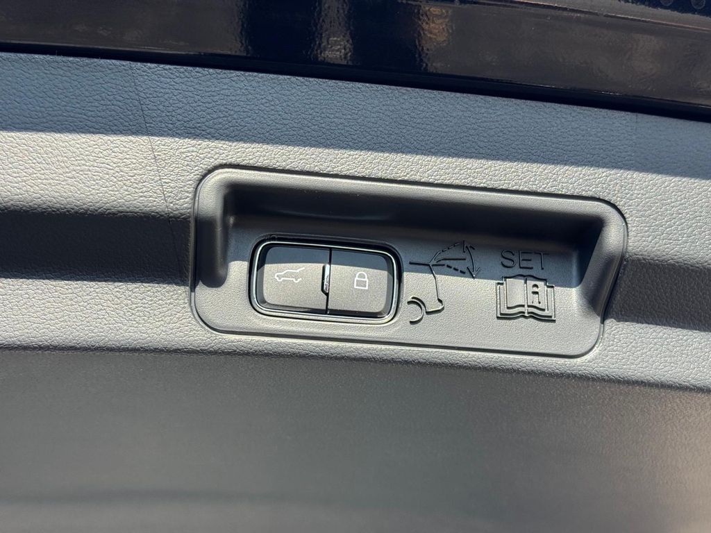 New 2026 Ford Explorer ST-Line - photo 5