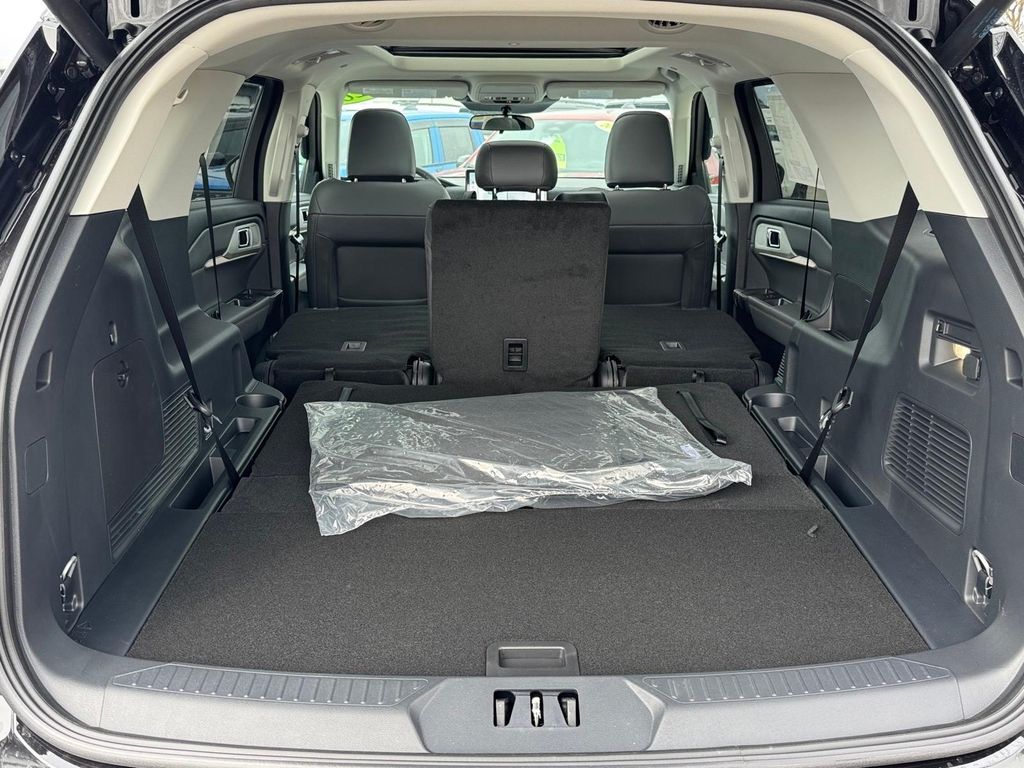 New 2026 Ford Explorer ACTIV - photo 5