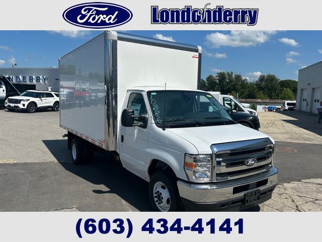 New 1996 Ford E-450 - photo 1