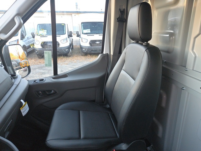 New 2026 Ford Transit 250 Medium Roof Empty Cargo Van - photo 25
