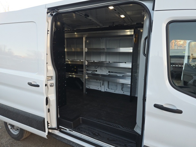 New 2026 Ford Transit 250 Medium Roof Empty Cargo Van - photo 31