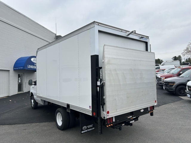 New 1996 Ford E-450 Cutaway - photo 5