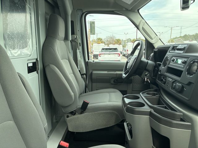 New 2026 Ford E-350 Cutaway - photo 28