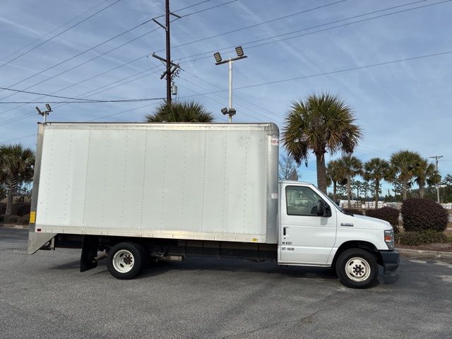 Used 2021 Ford E-350 Cutaway - photo 29