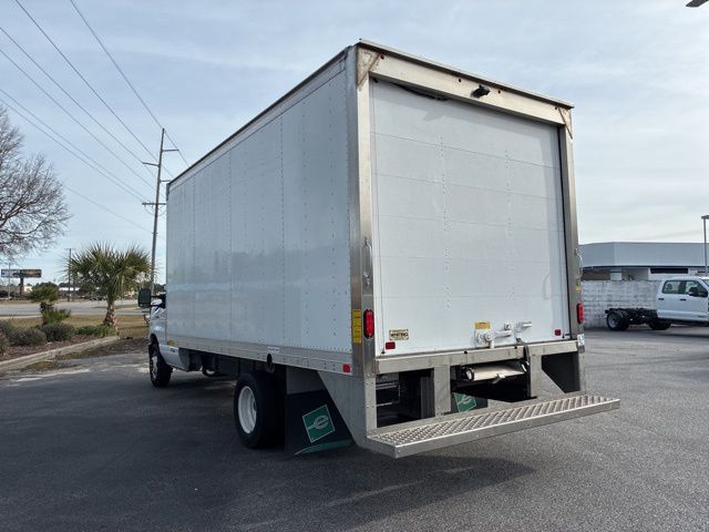 Used 2021 Ford E-350 Cutaway - photo 32